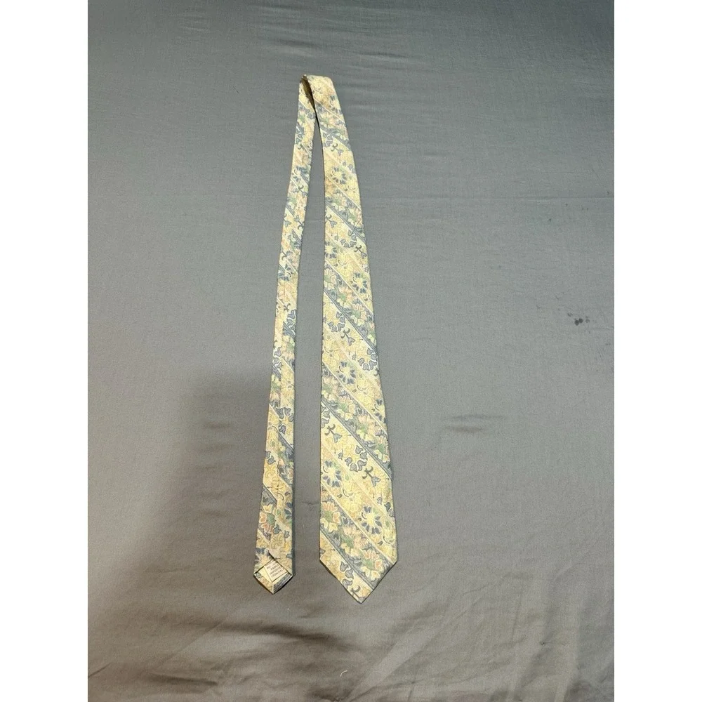 VTG Perry‎ Ellis Handmade Pastel Floral Neck Tie